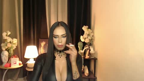 Mistress MikeyAlawi online show from February 6, 11:54 am