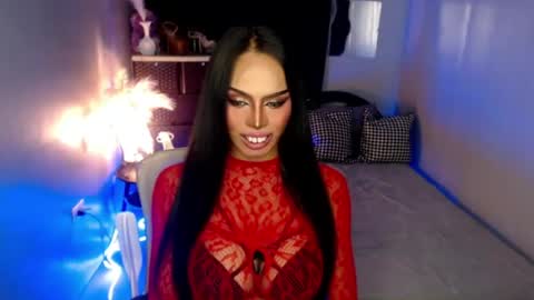 Snapshot of mikeyalawi03 chatting on July 11, 8:39 am Mistress MikeyAlawi online show from July 11, 8:39 am