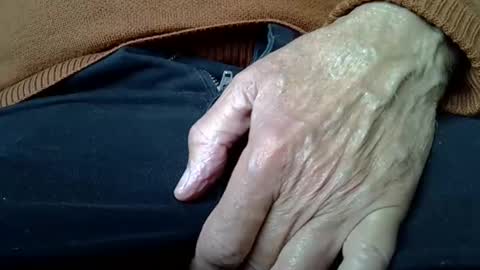 Snapshot of mikeybed chatting on September 24, 8:39 am mikeybed online show from September 24, 8:39 am