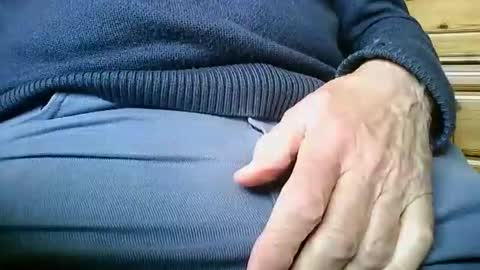 mikeybed online show from April 16, 2:18 pm