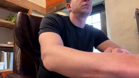 mikeydubs10 online show from April 22, 12:50 pm