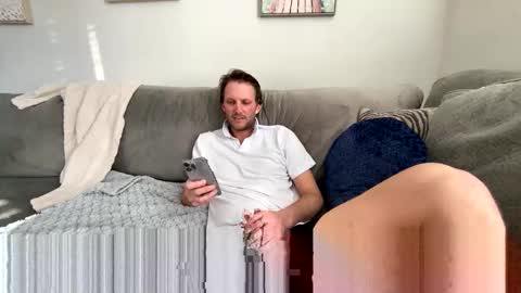 Snapshot of mikeywhite123 chatting on March 3, 10:04 pm mikeywhite123 online show from March 3, 10:04 pm
