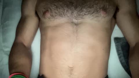Snapshot of mikeyy2727 chatting on January 17, 4:28 am mikeyy2727 online show from January 17, 4:28 am