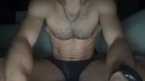 Snapshot of mikeyy2727 chatting on April 25, 4:04 am mikeyy2727 online show from April 25, 4:04 am