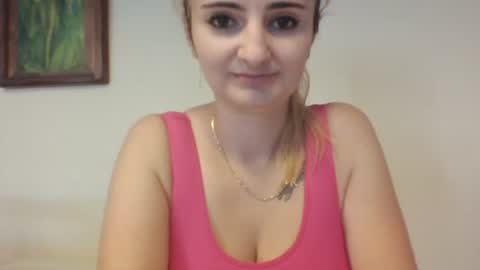 Snapshot of miki234809581 chatting on November 4, 10:25 am miki234809581 online show from November 4, 10:25 am