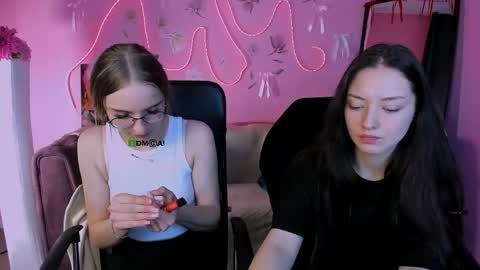 Miki online show from April 17, 5:43 am