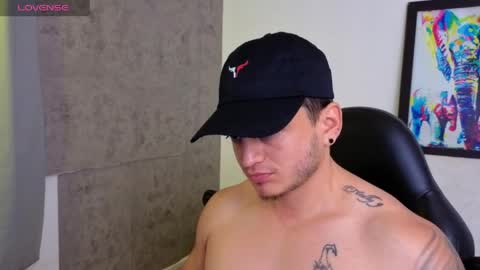 Snapshot of mikke_love chatting on May 23, 1:04 pm MIKKE online show from May 23, 1:04 pm