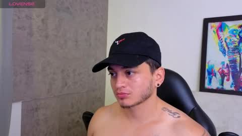 Snapshot of mikke_love chatting on May 28, 1:41 pm MIKKE online show from May 28, 1:41 pm