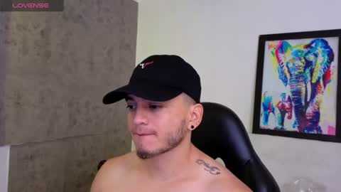 Snapshot of mikke_love chatting on June 19, 3:05 pm MIKKE online show from June 19, 3:05 pm