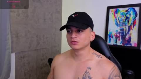 Snapshot of mikke_love chatting on July 15, 2:22 pm MIKKE online show from July 15, 2:22 pm