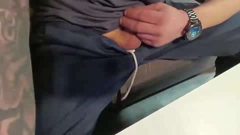 Bescior online show from March 2, 7:21 am