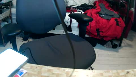miklouel79 online show from August 7, 6:04 am