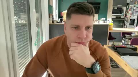 Snapshot of miklp8463 chatting on February 4, 8:42 am miklp8463 online show from February 4, 8:42 am