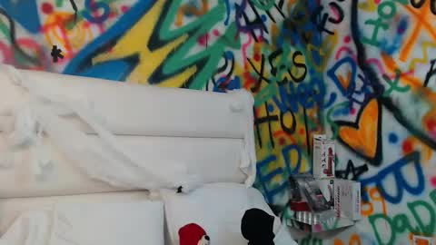 Snapshot of mila_adamss chatting on October 20, 10:16 am mila_adamss online show from October 20, 10:16 am