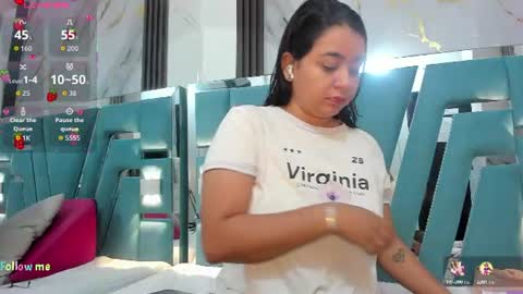 Snapshot of mila_clum chatting on June 30, 11:55 am Camila online show from June 30, 11:55 am