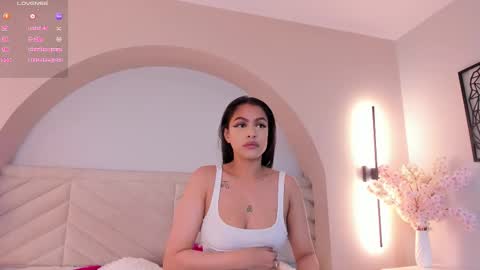 mila_hank online show from March 1, 12:29 pm