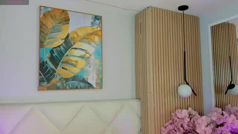 mila_hank online show from March 23, 12:31 pm