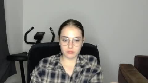 Snapshot of mila_keyy chatting on May 30, 9:12 pm mila_keyy online show from May 30, 9:12 pm