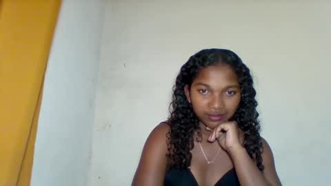 Snapshot of mila_lunah chatting on April 25, 3:09 am mila_lunah online show from April 25, 3:09 am