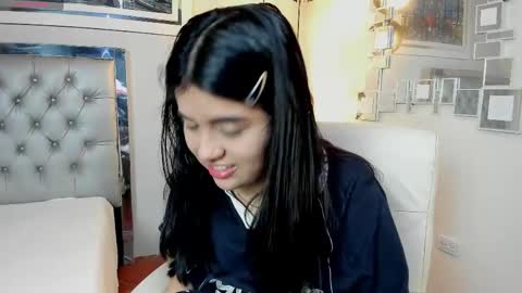 Snapshot of mila_quin chatting on June 1, 7:48 pm mila_quin online show from June 1, 7:48 pm