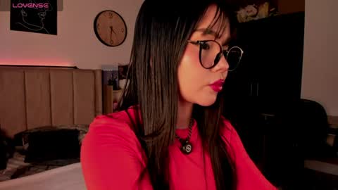 Snapshot of mila_shay chatting on July 10, 12:30 pm Mila online show from July 10, 12:30 pm