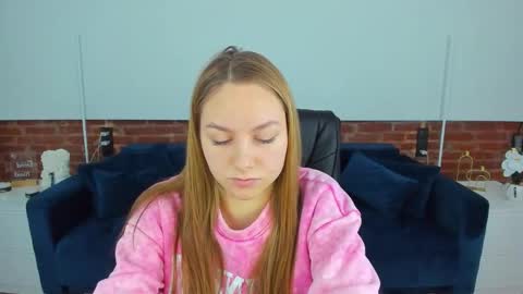 Snapshot of milaaddam chatting on February 2, 6:56 am Milla online show from February 2, 6:56 am