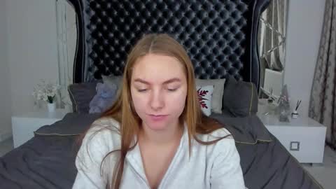 Snapshot of milaaddam chatting on February 8, 12:41 pm Milla online show from February 8, 12:41 pm