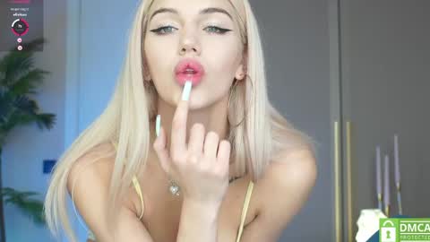 Snapshot of milabunny_ chatting on May 1, 9:47 am Mila and u can call me sweet bunny online show from May 1, 9:47 am