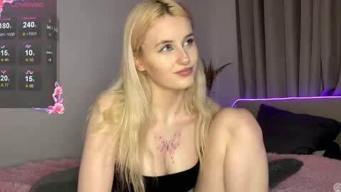 Mila online show from February 10, 6:12 pm