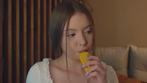 Mila online show from March 5, 3:08 pm