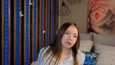 Snapshot of milaice chatting on June 12, 3:11 pm Mila online show from June 12, 3:11 pm