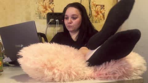 Snapshot of milamisss chatting on June 1, 11:23 am milamisss online show from June 1, 11:23 am