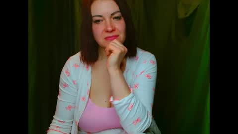 Snapshot of milana9732 chatting on April 24, 6:32 pm milana9732 online show from April 24, 6:32 pm