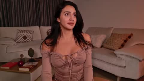 Snapshot of milana_desire chatting on October 6, 11:24 pm milana online show from October 6, 11:24 pm