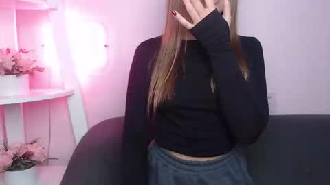 milanaangelas online show from October 11, 4:55 am