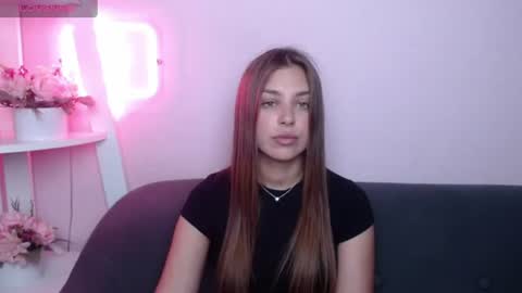 Snapshot of milanaangelas chatting on July 2, 5:02 am milanaangelas online show from July 2, 5:02 am
