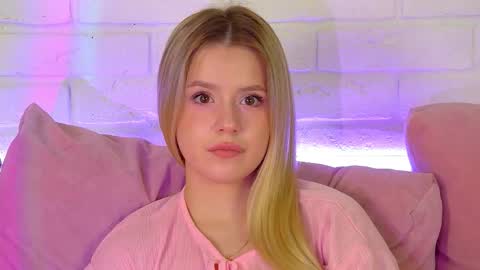 MilanaBalmain online show from February 27, 4:23 am