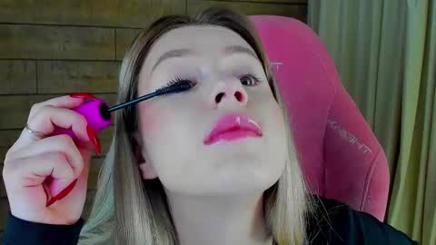 MilanaBalmain online show from March 21, 4:06 am