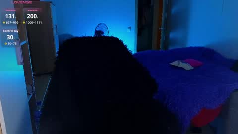 Snapshot of milanafox_ chatting on June 5, 9:20 pm Lana online show from June 5, 9:20 pm