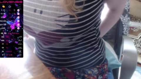 Snapshot of milanasvethoney chatting on July 2, 12:44 pm Luna-- link in bio online show from July 2, 12:44 pm