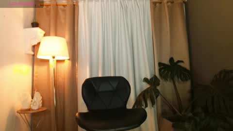 MILAN SANTANA online show from November 25, 10:54 pm