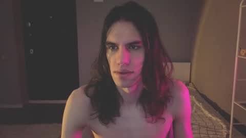 Snapshot of milaslovv chatting on April 30, 11:42 pm Mila online show from April 30, 11:42 pm