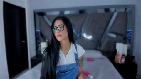 Snapshot of milawink chatting on June 9, 7:25 pm Milawink online show from June 9, 7:25 pm