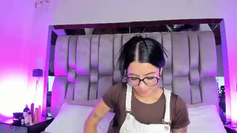 Snapshot of milawink chatting on July 2, 7:09 pm Milawink online show from July 2, 7:09 pm