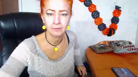 MilayaDFlow online show from November 13, 8:02 am