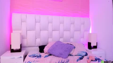 Snapshot of mile_loucrath chatting on January 14, 9:30 pm mile_loucrath online show from January 14, 9:30 pm