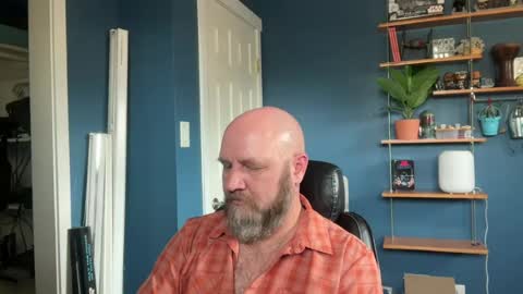 Snapshot of milehighbeard chatting on August 7, 9:17 pm milehighbeard online show from August 7, 9:17 pm