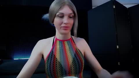 Milena Hardy online show from October 18, 4:15 am