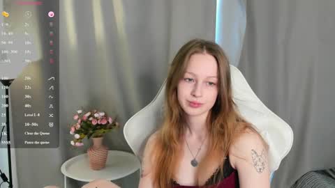 Snapshot of miley_cats chatting on June 22, 7:16 am miley_cats online show from June 22, 7:16 am