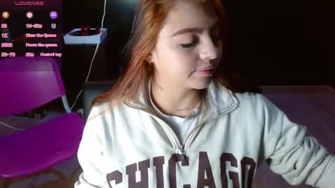Snapshot of miley_clarck chatting on May 14, 1:51 pm Miley online show from May 14, 1:51 pm